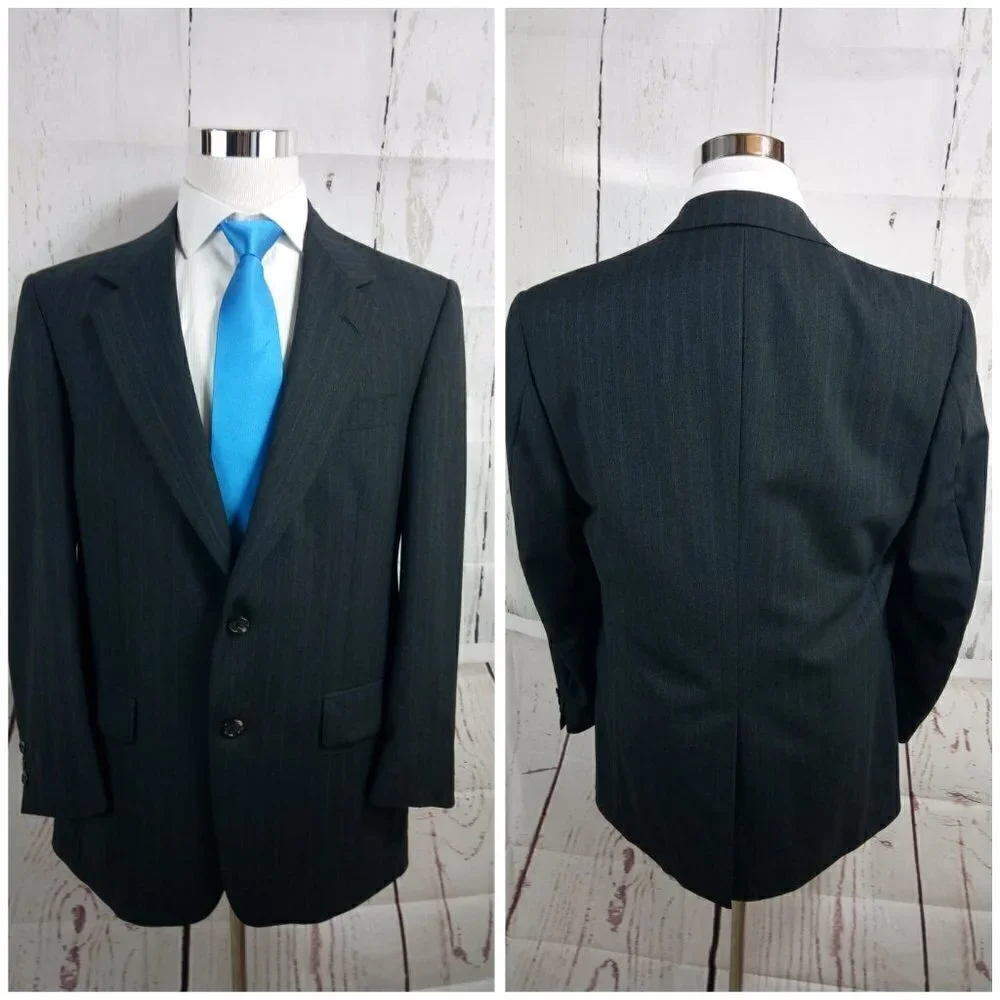 Turnbury Halls Kansas City 42R 2 Button Dark Gray Striped Suit Blazer Sport Coat
